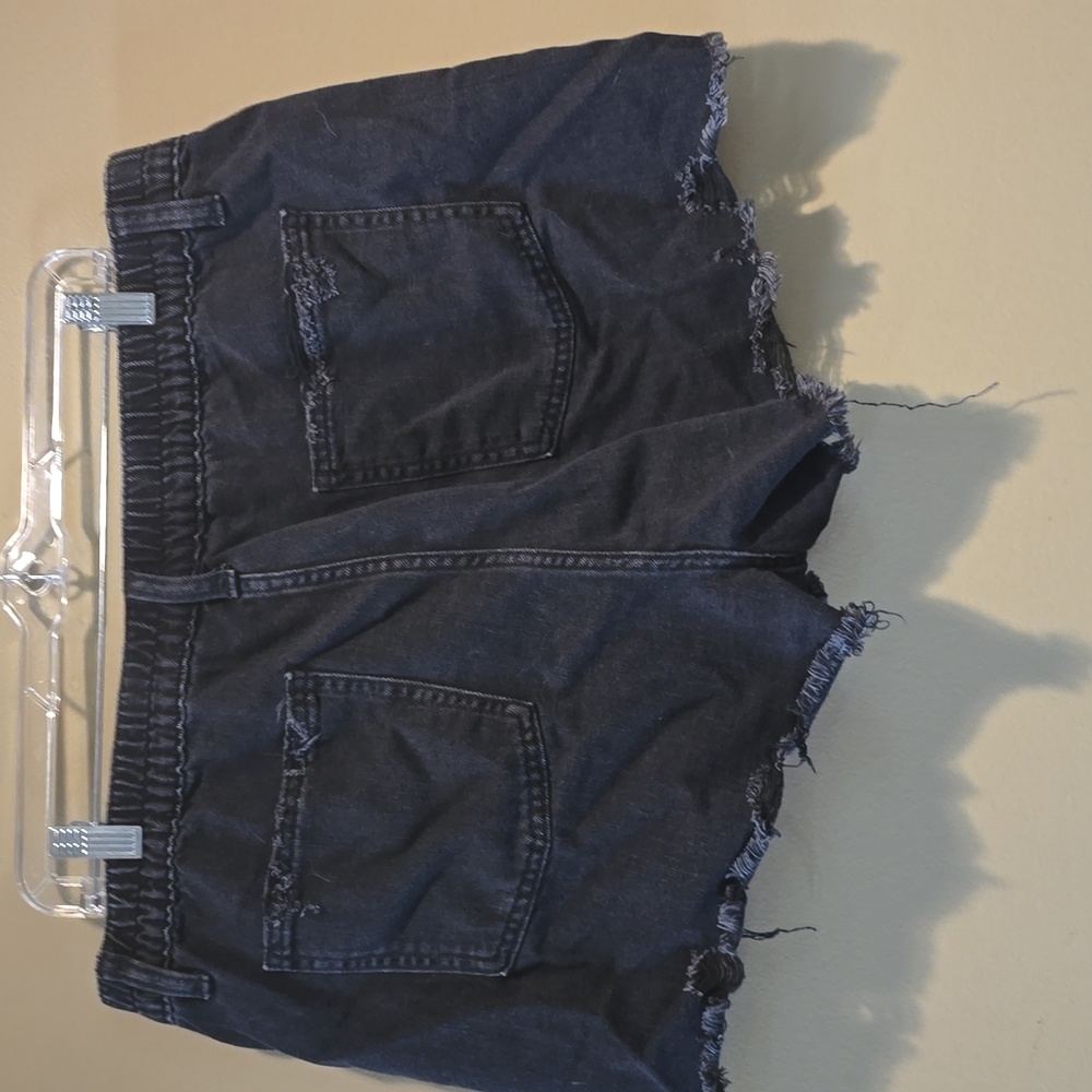 Arie Daydream Denium Short - Picture 2 of 4